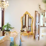 Majestic In Hills Of Florence With Gardens Gym Jacuzzi And Sauna 别墅